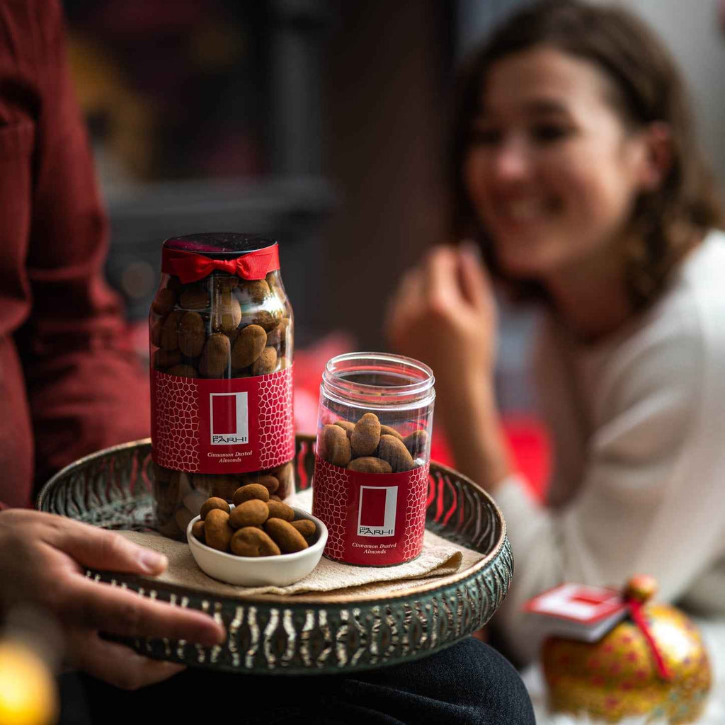 Cinnamon Dusted Milk Chocolate Coated Almonds, Palm Oil Free, 750g