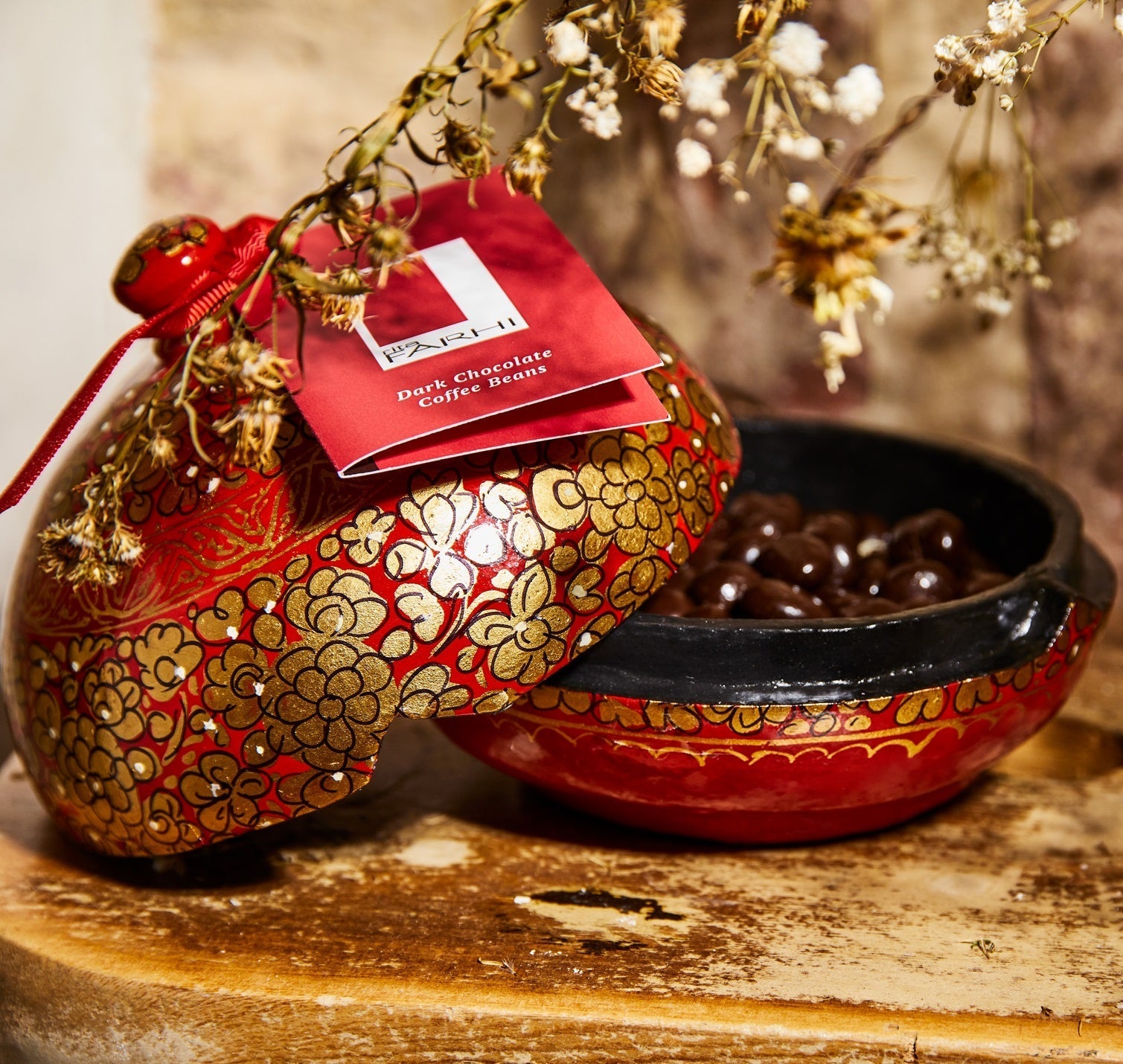 Handmade Bonbonnière filled with Salted Caramel Blonde Almonds, Palm Oil Free, 130g-3