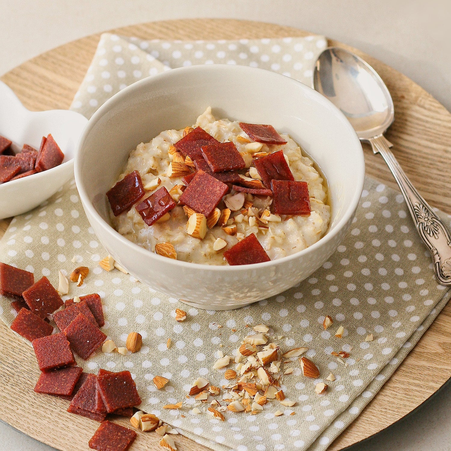 Montagu: Fruit Flakes - Blackcurrant-2