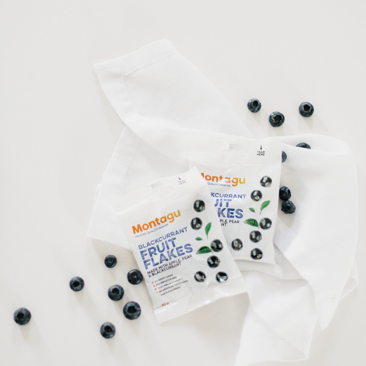 Montagu: Fruit Flakes - Blackcurrant-1